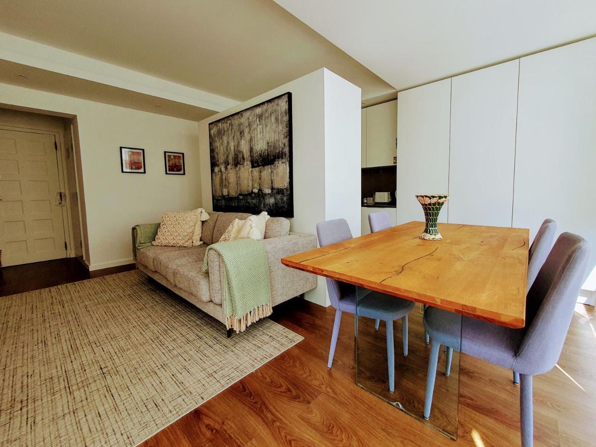 Praca Do Chile Deluxe By Lisbon Village Apartments Exterior photo