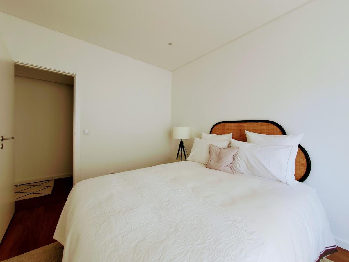 Praca Do Chile Deluxe By Lisbon Village Apartments Exterior photo